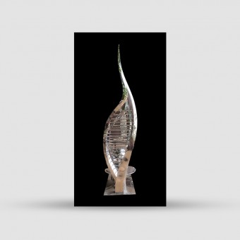 SS Mirror Finish Garden Sculpture
